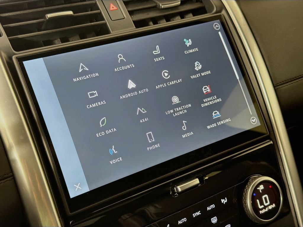 Certified 2025 Land Rover Discovery S AWD/4WD image 15