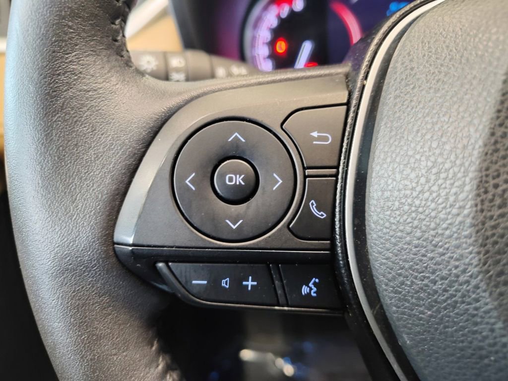 Used 2021 Toyota RAV4 Limited FWD image 20