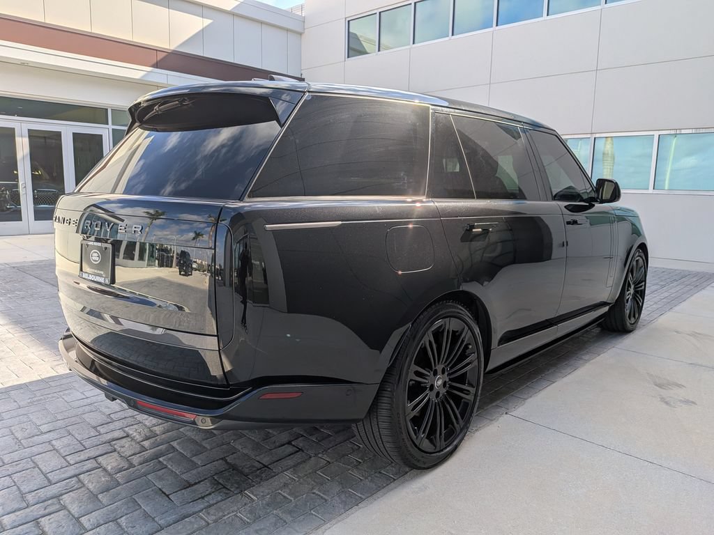 Certified 2024 Land Rover Range Rover Long Wheelbase SE AWD/4WD image 6