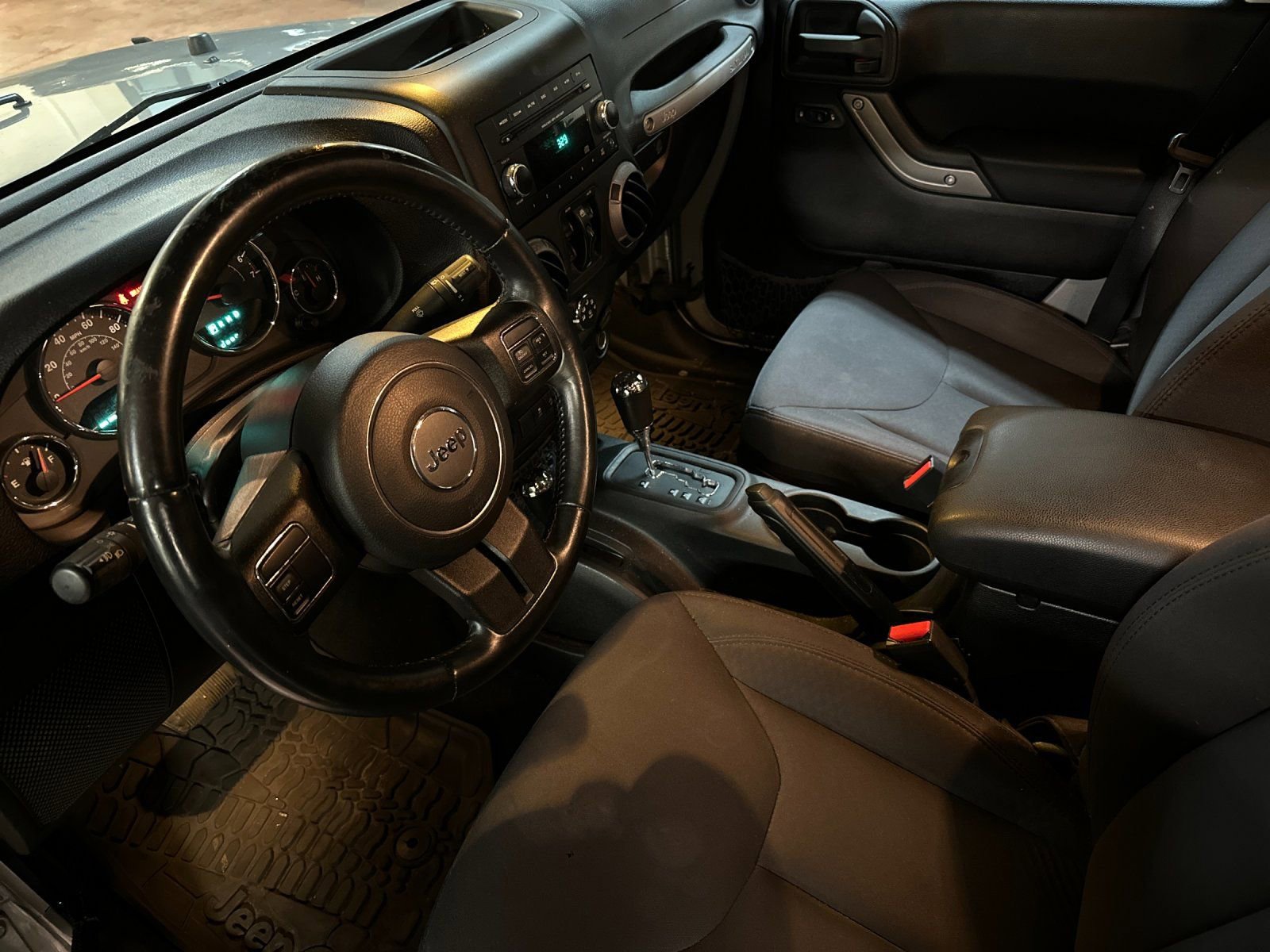 Used 2015 Jeep Wrangler Unlimited Sport w/ Quick Order Package 24S image 9