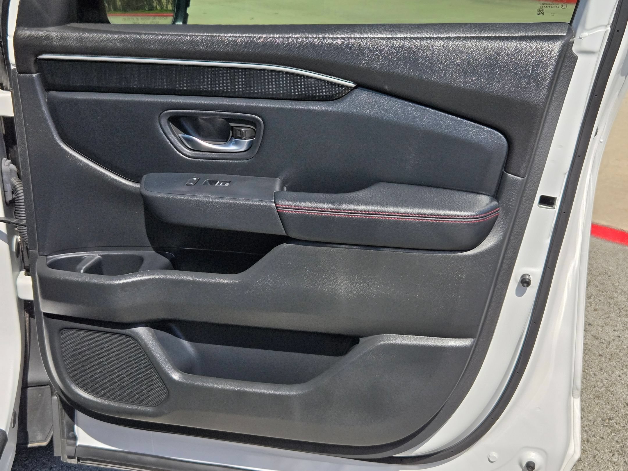 Used 2025 Honda Pilot Black Edition image 28