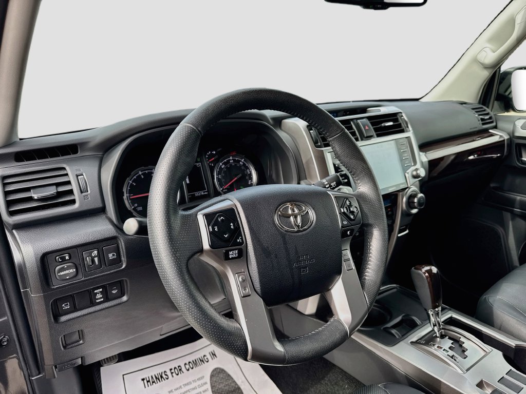 Used 2022 Toyota 4Runner Limited RWD image 9