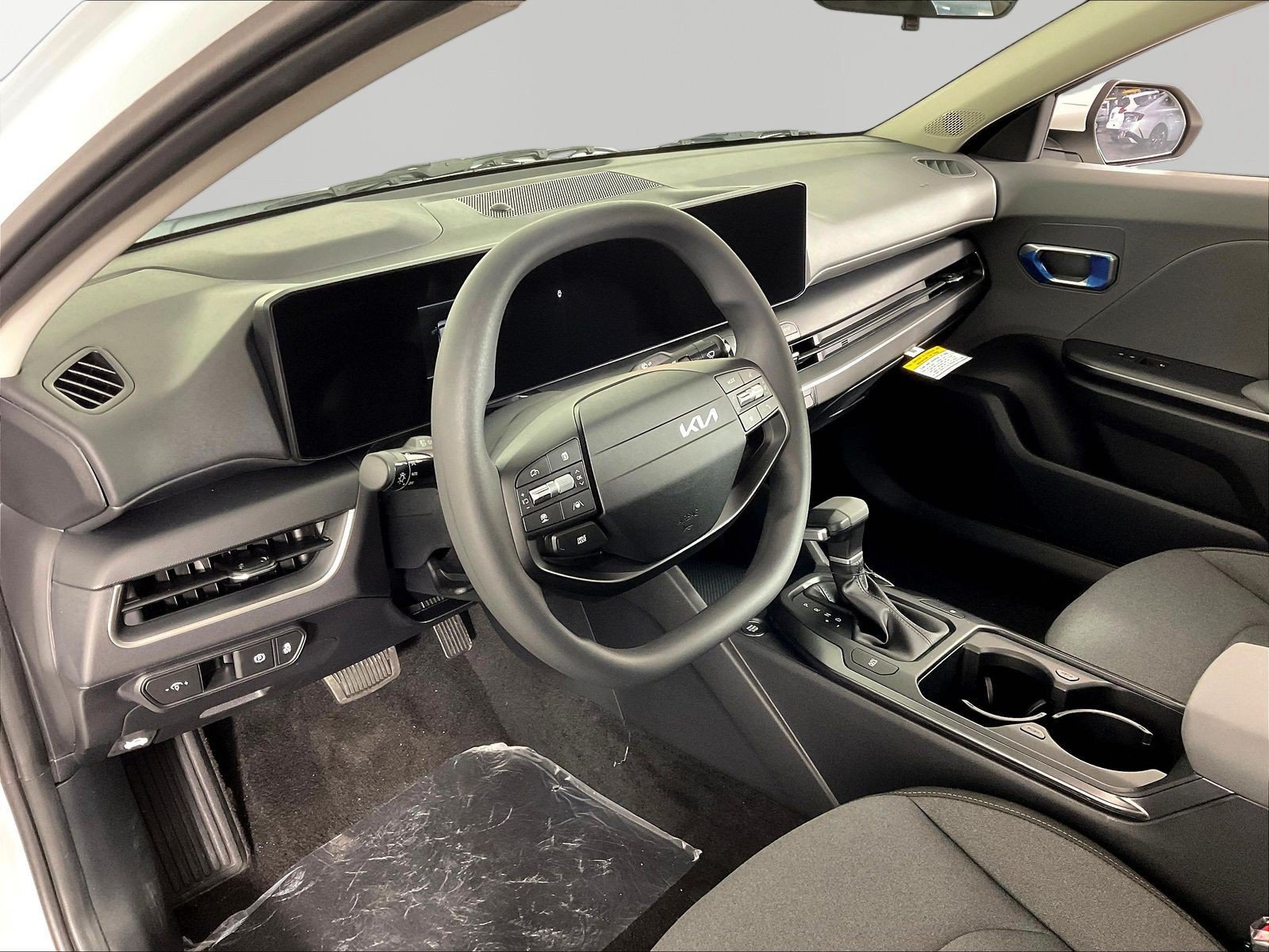 New 2026 Kia K4 FWD image 14