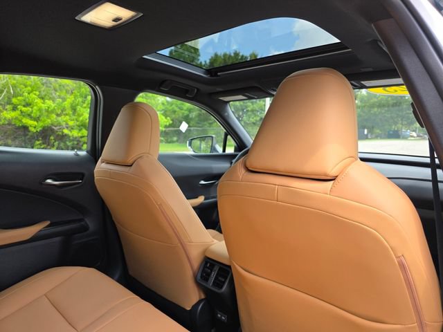 Used 2025 Lexus UX 300h FWD w/ Accessory Package (Z1) image 12