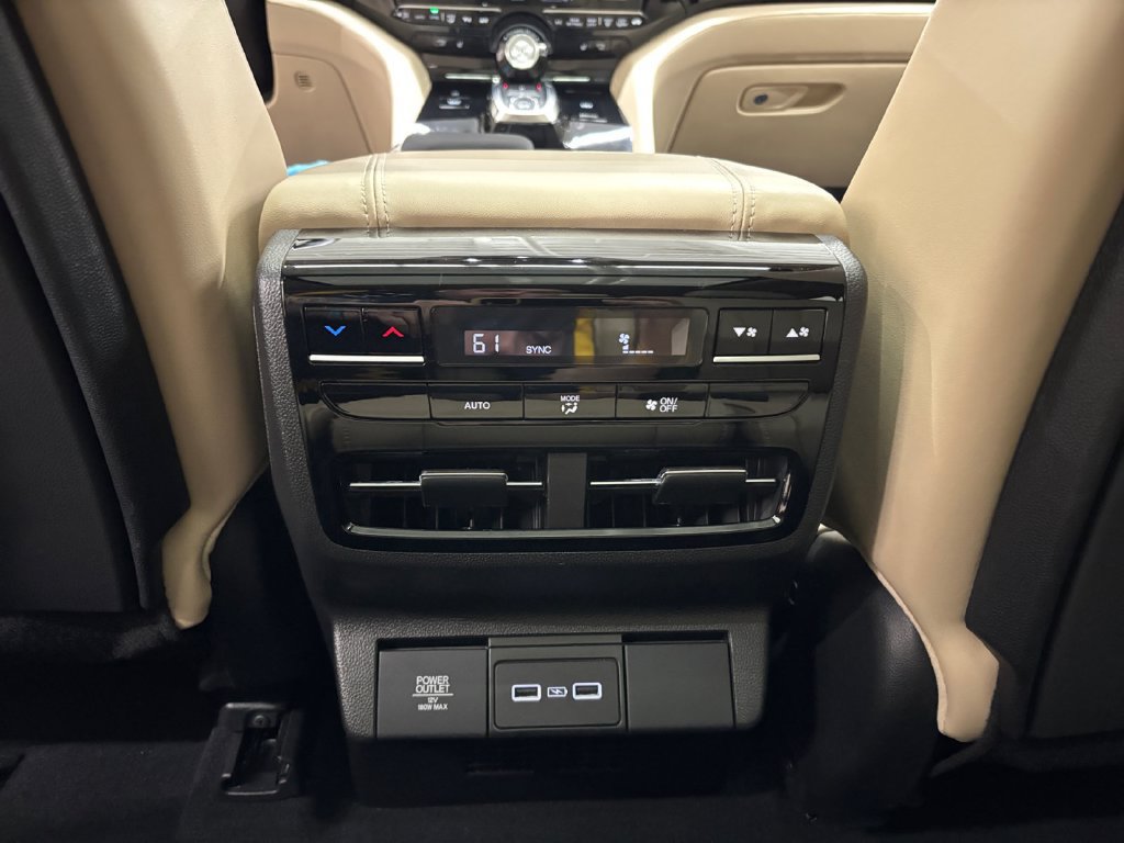 Certified 2024 Acura MDX w/ Technology Package AWD/4WD image 33