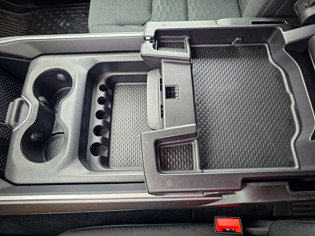 New 2026 RAM 1500 4x4 Crew Cab image 29