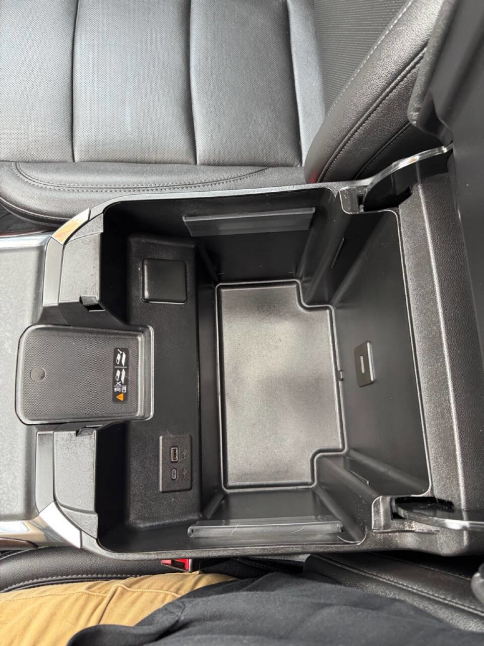 Used 2024 GMC Sierra 2500 SLT w/ Texas SLT Premium Package image 39