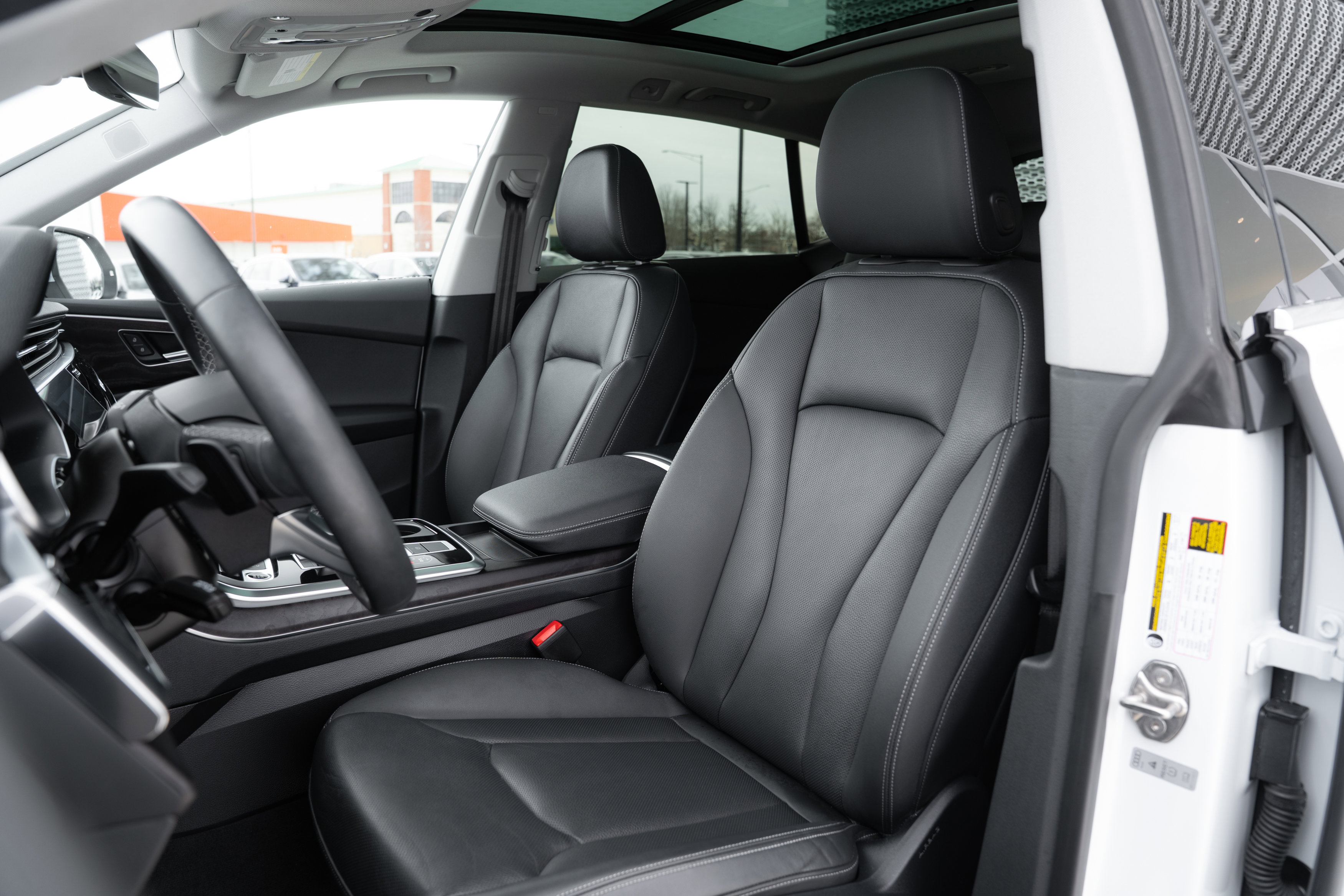 Certified 2022 Audi Q8 Premium Plus w/ Premium Plus Package image 25