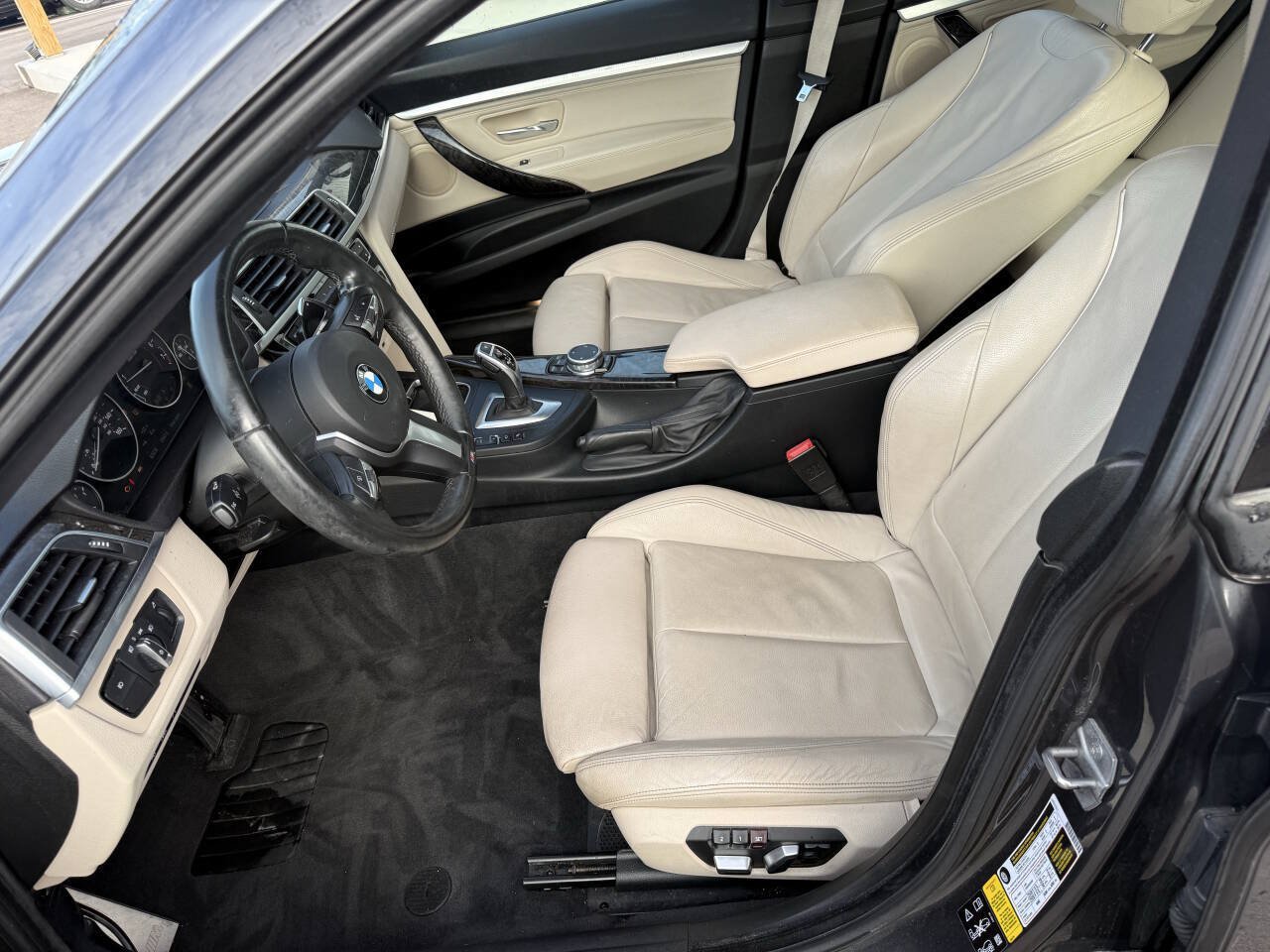 Used 2017 BMW 330i Gran Turismo xDrive AWD/4WD image 14