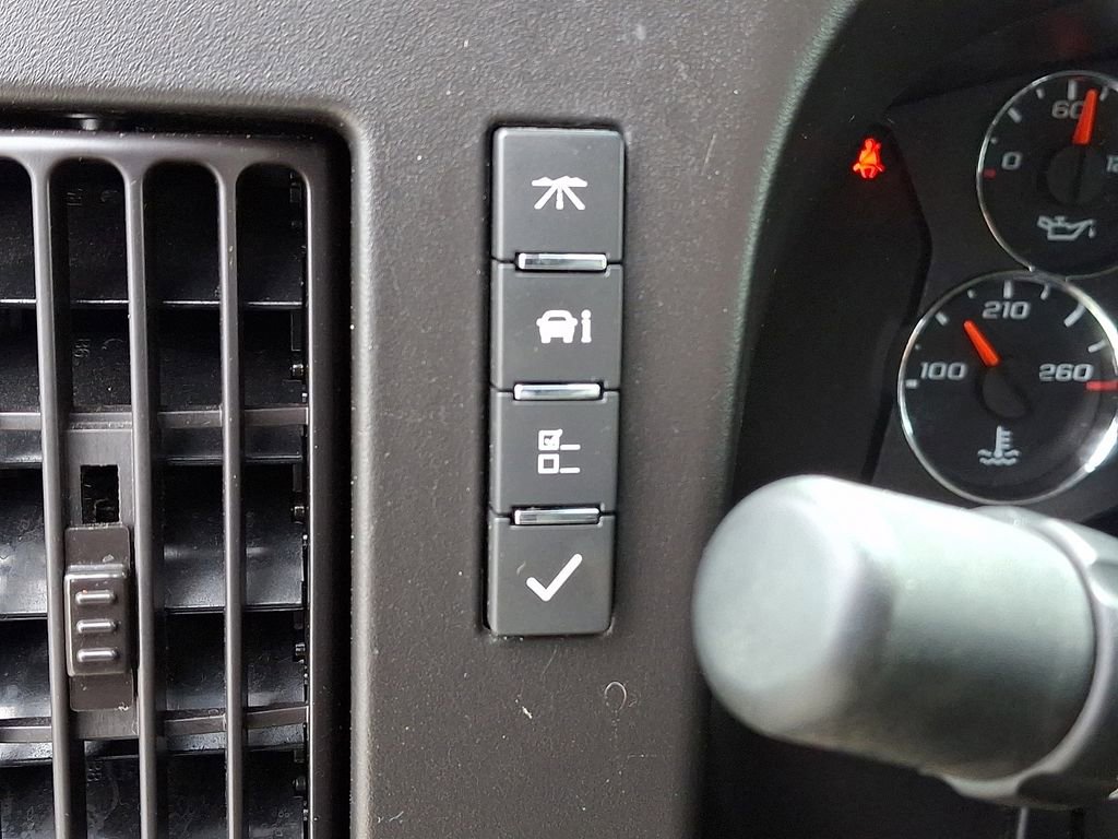 Certified 2024 GMC Savana 2500 w/ Driver Convenience Package image 25