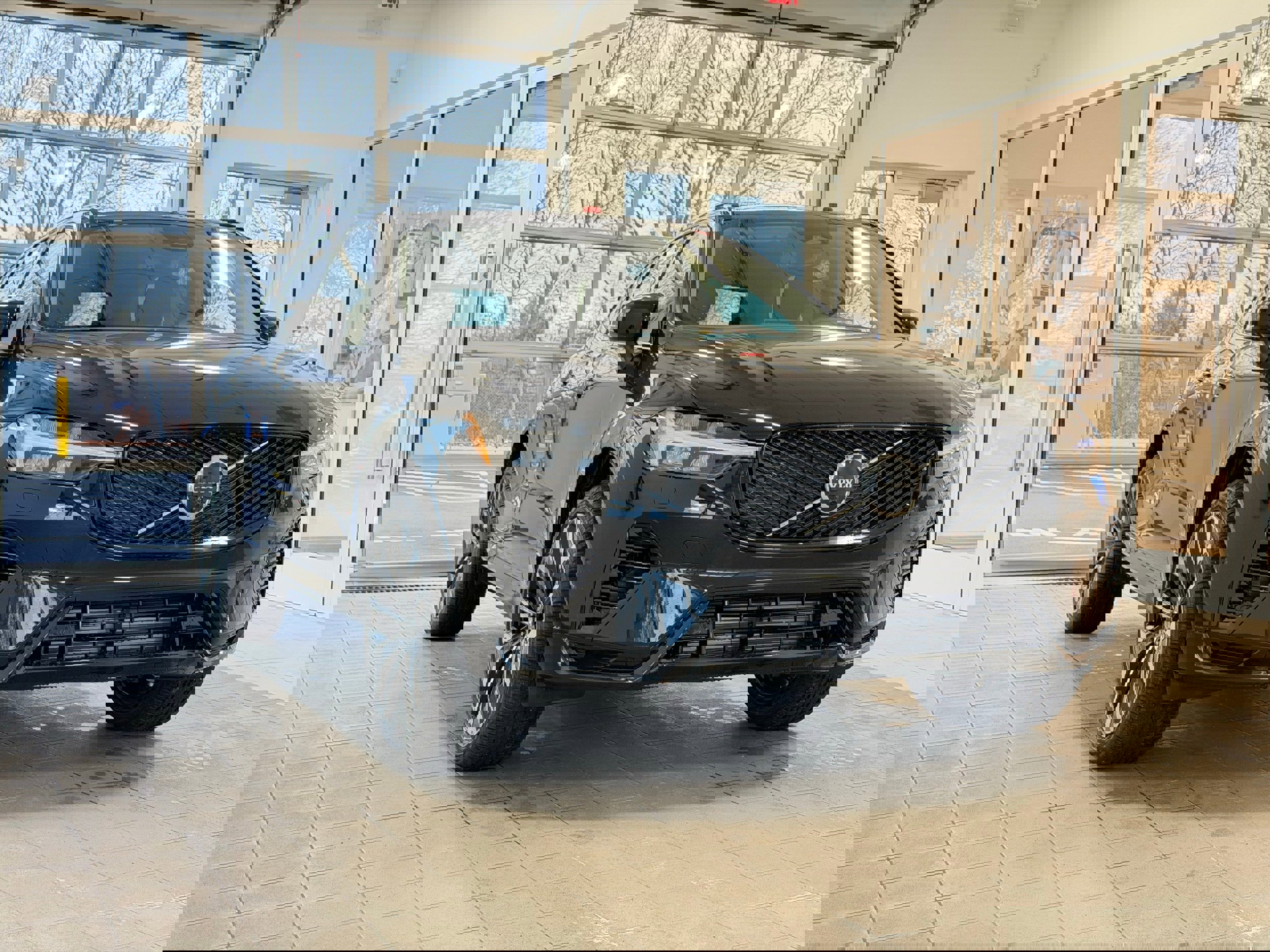 New 2026 Volvo XC60 T8 Ultra w/ Protection Package Premier image 3