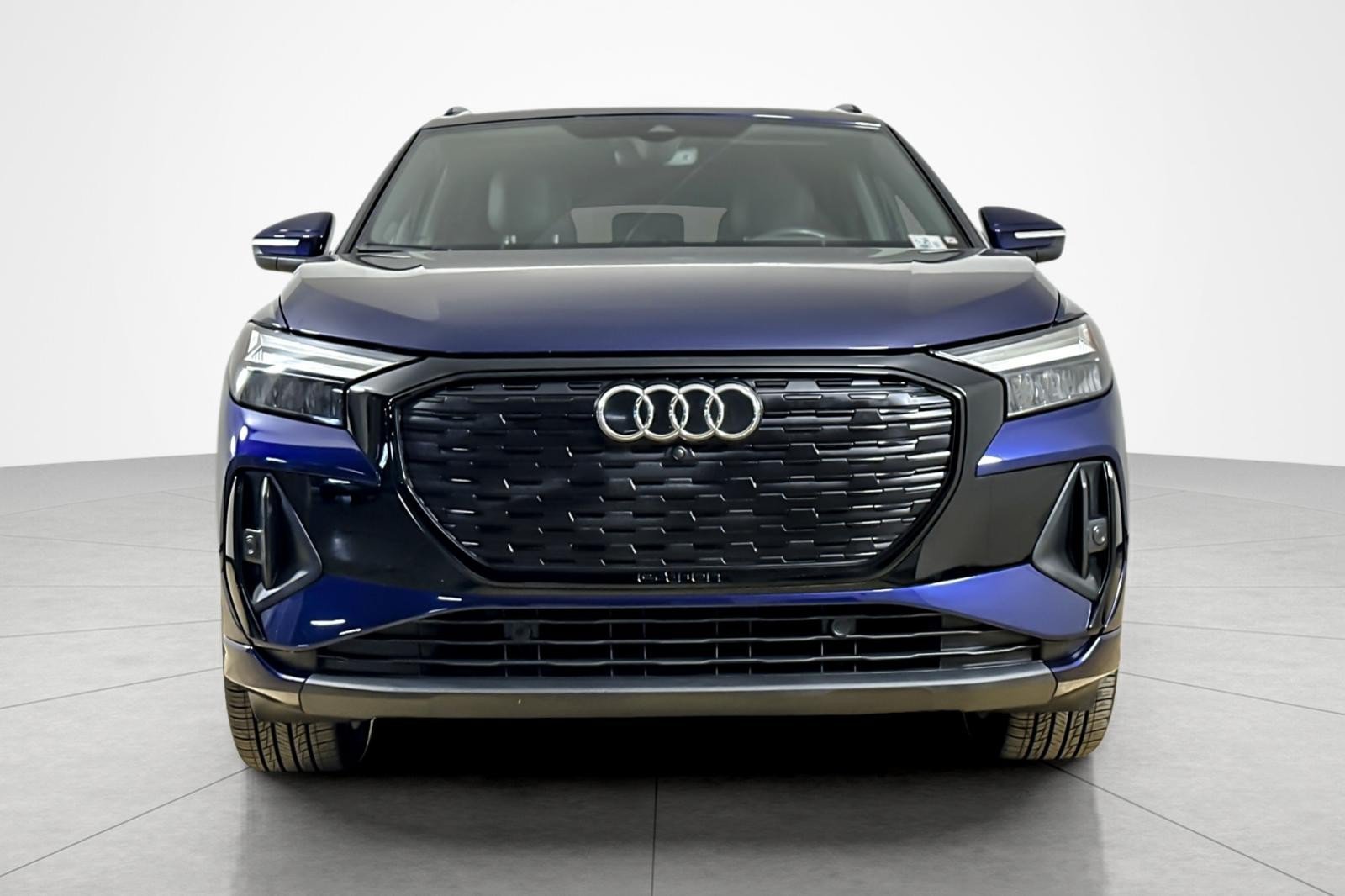 Used 2023 Audi Q4 e-tron Premium Plus AWD/4WD image 8