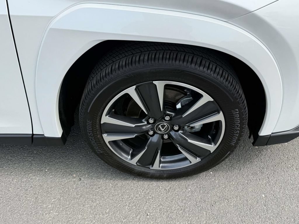 Used 2025 Lexus UX 300h AWD w/ Accessory Package (Z1) image 7