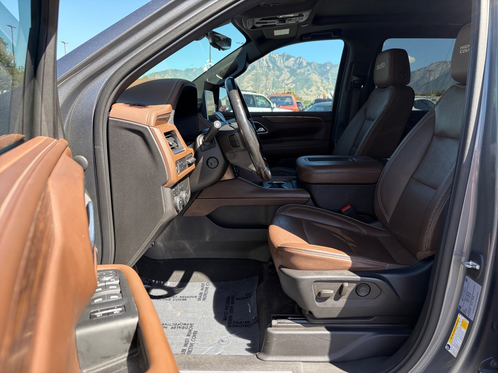 Used 2021 Chevrolet Tahoe High Country AWD/4WD image 11