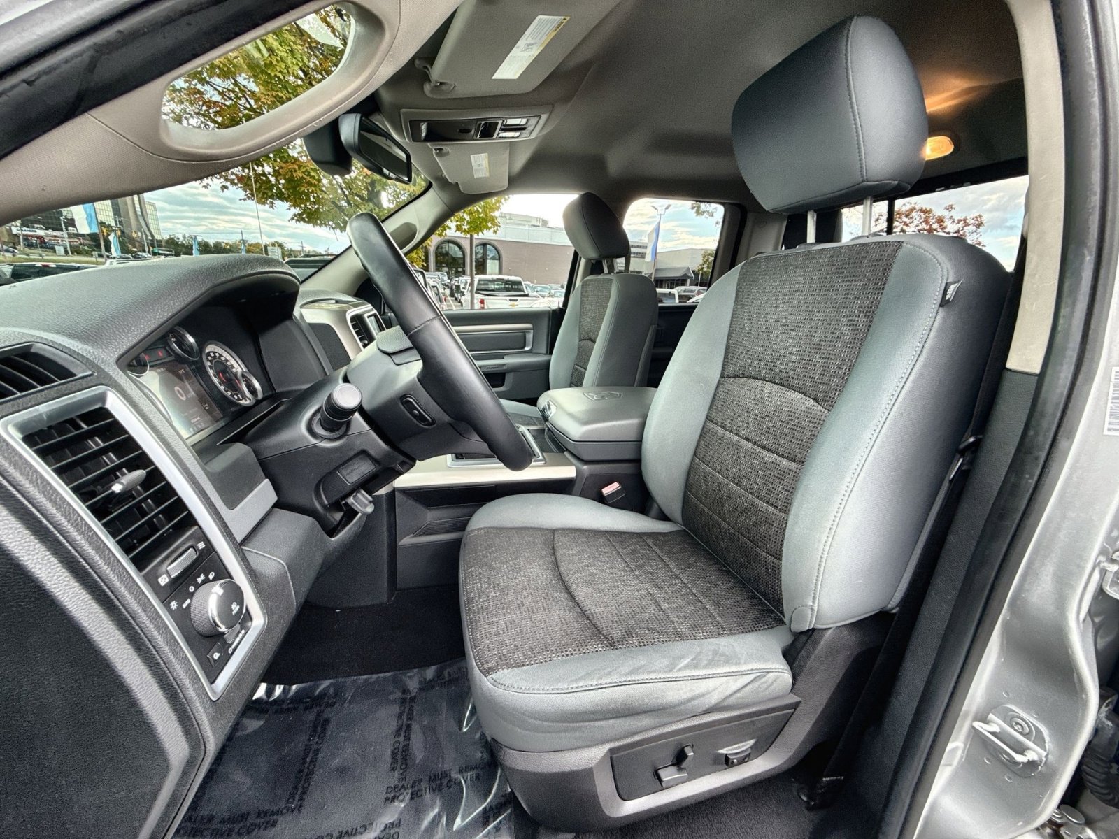 Used 2014 RAM 1500 Outdoorsman image 13