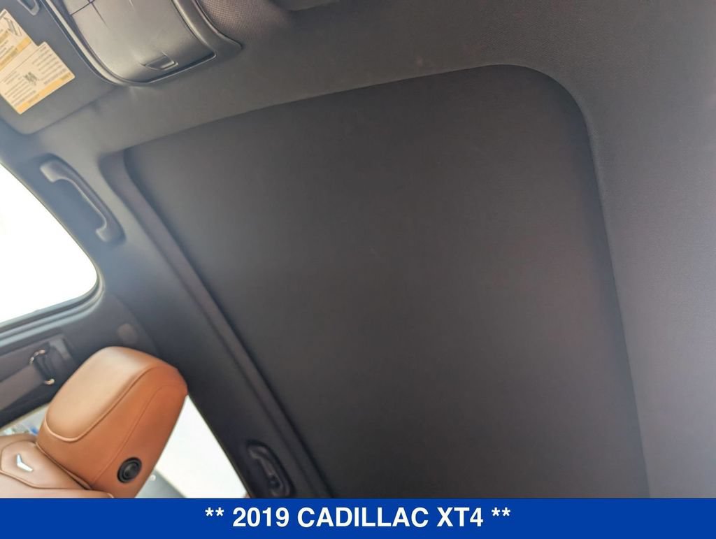 Used 2019 Cadillac XT4 Premium Luxury AWD/4WD image 16