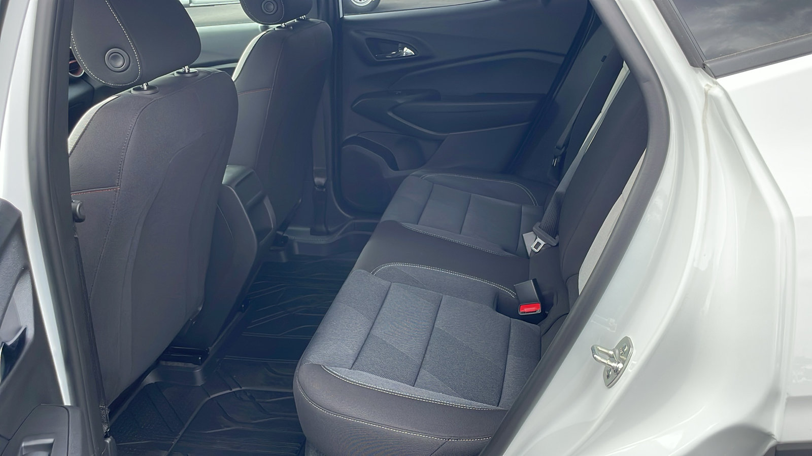 New 2026 Chevrolet Trax RS w/ Sunroof Package FWD image 13
