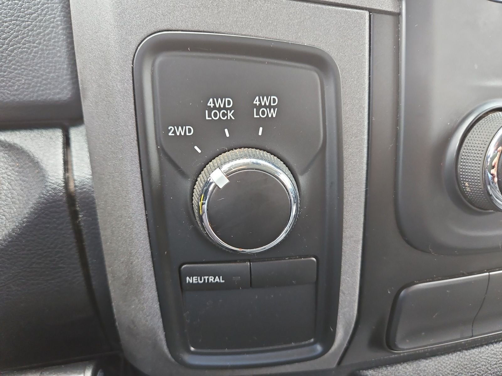 Used 2017 RAM 2500 Tradesman w/ Chrome Appearance Group AWD/4WD image 27