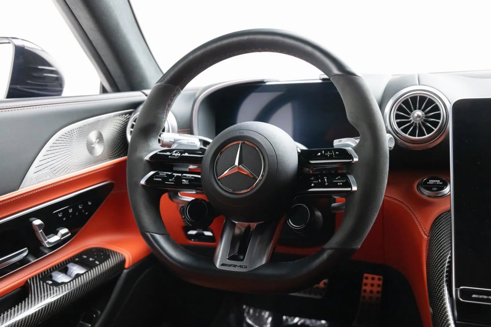 Used 2022 Mercedes-Benz SL 55 AMG 4MATIC image 10