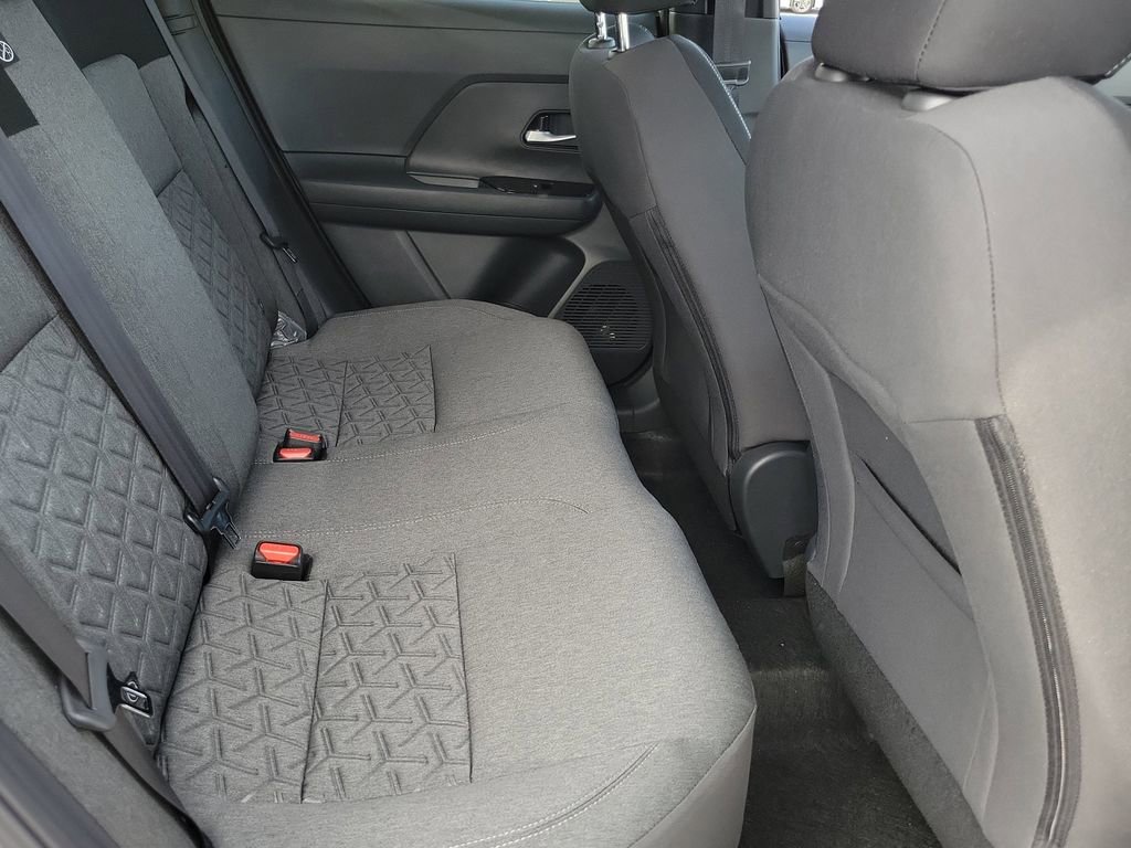 New 2026 Nissan Kicks SV w/ SV Premium Package FWD image 21