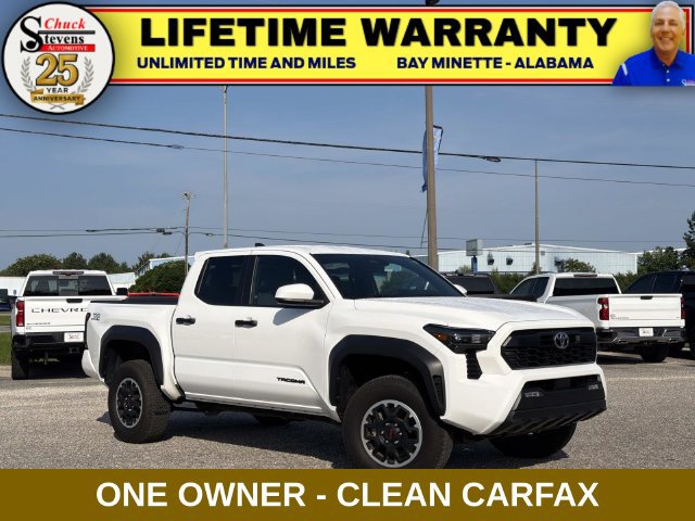Used 2025 Toyota Tacoma TRD Off-Road AWD/4WD image 1