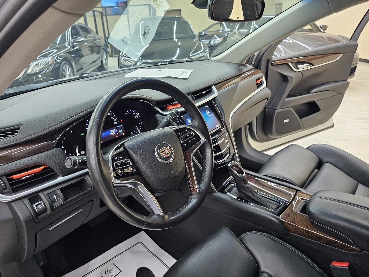 Used 2013 Cadillac XTS Luxury FWD image 18