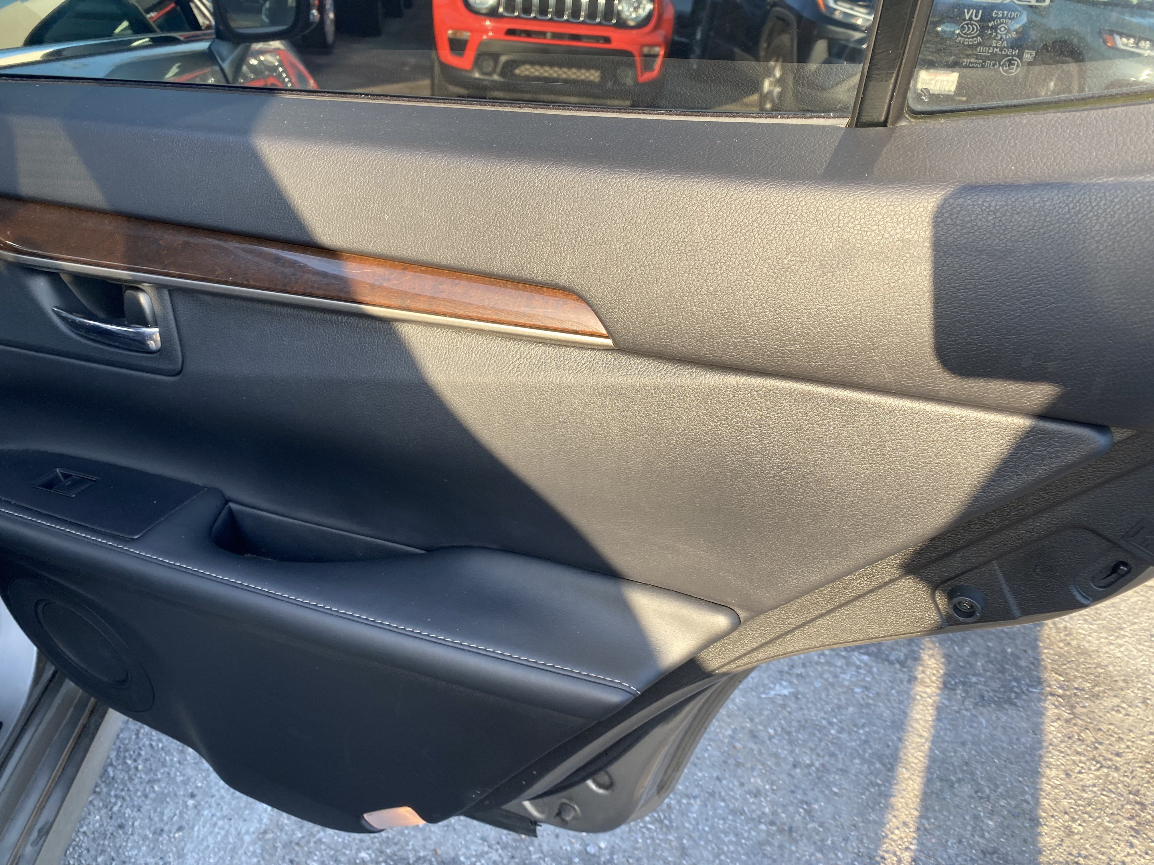 Used 2015 Lexus ES 350 w/ Luxury Package FWD image 16