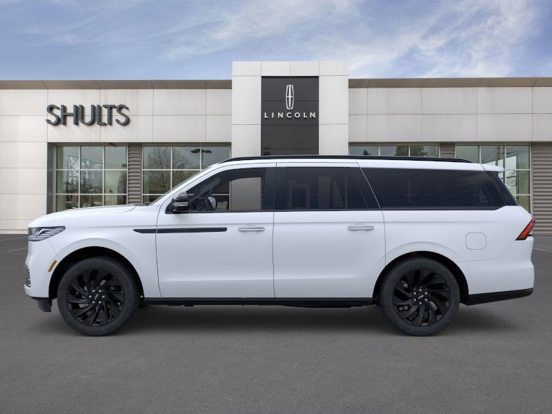 New 2025 Lincoln Navigator L Reserve image 3