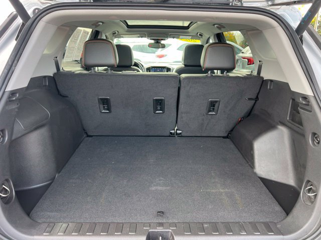 Used 2024 GMC Terrain AT4 w/ Infotainment Package II AWD/4WD image 17