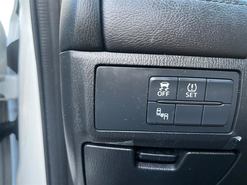 Used 2016 MAZDA MAZDA6 Touring image 16