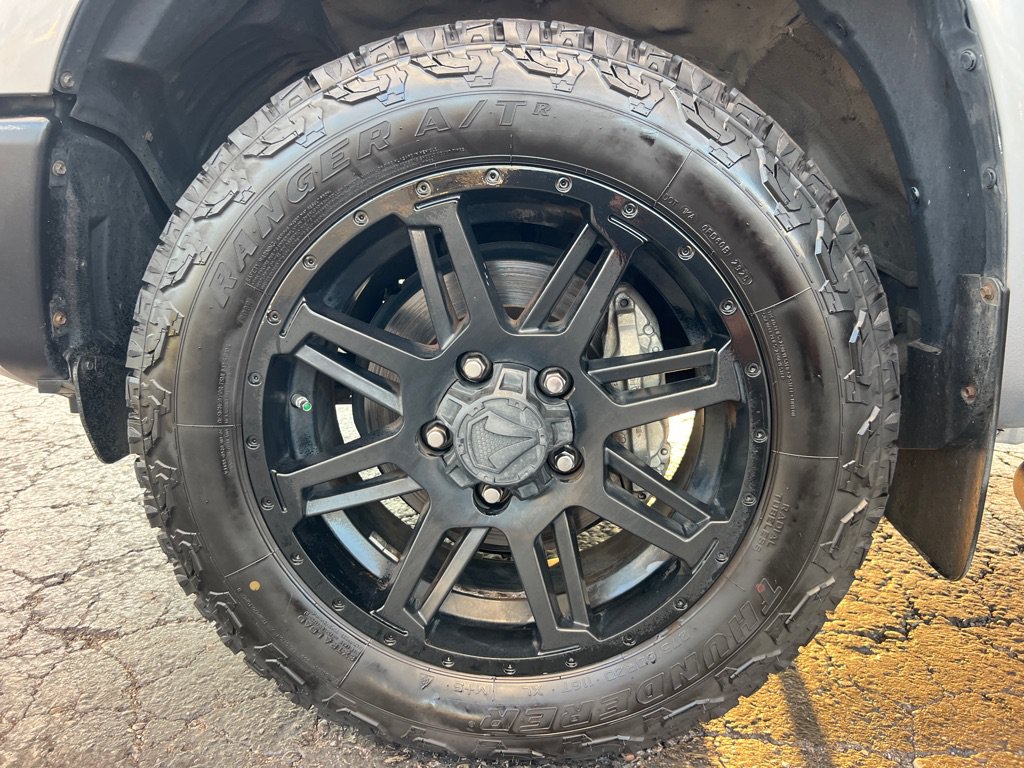 Used 2020 Toyota Tundra SR5 w/ SR5 Leather Package AWD/4WD image 43
