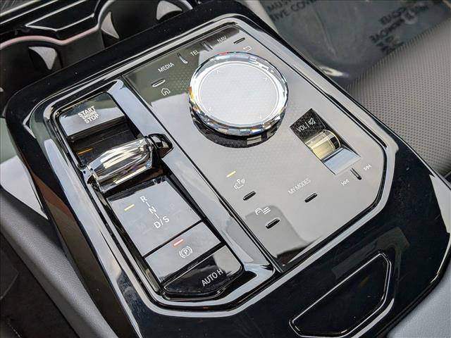 Certified 2026 BMW 540i xDrive AWD/4WD image 12