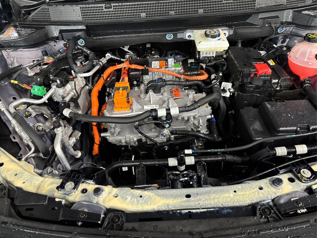 Used 2025 Chevrolet Equinox EV LT image 13