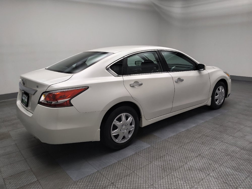 Used 2015 Nissan Altima 2.5 S FWD image 10