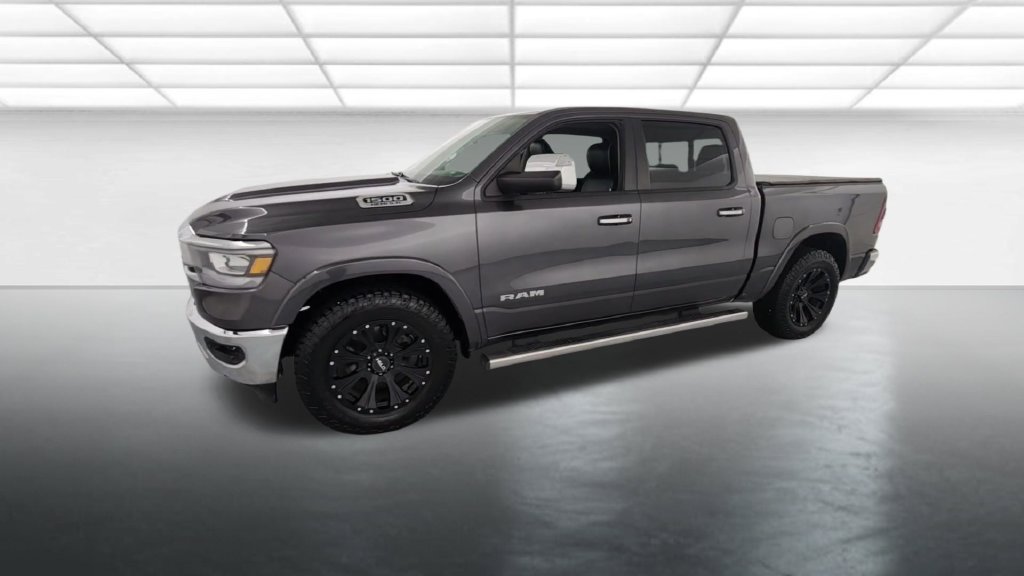 Used 2019 RAM 1500 Laramie AWD/4WD image 3