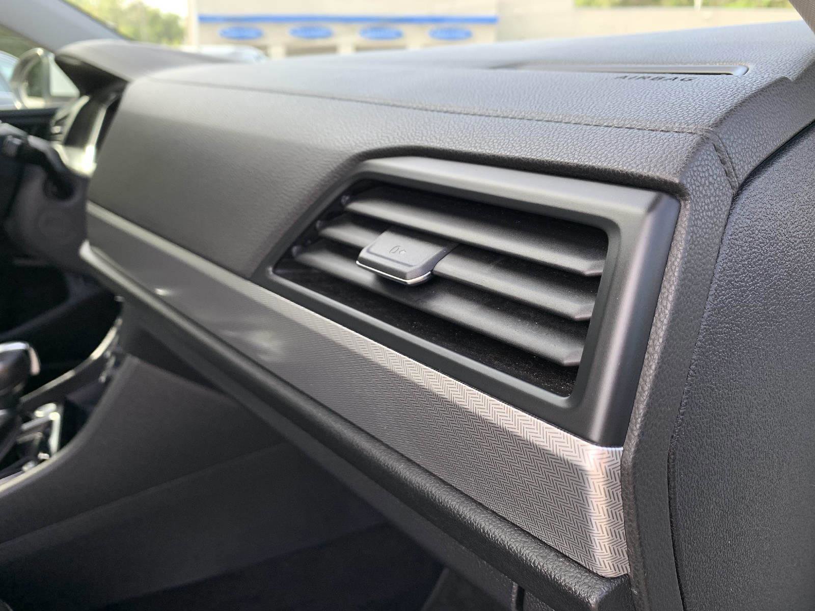 Used 2019 Volkswagen Jetta SE FWD image 40