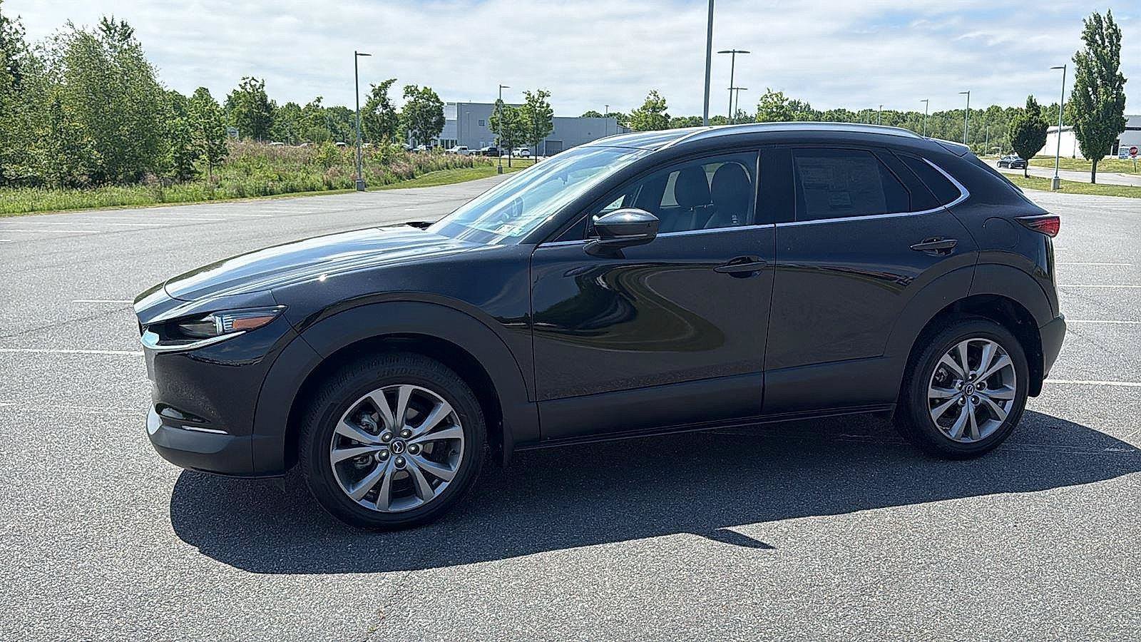 Certified 2025 MAZDA CX-30 AWD 2.5 S w/ Premium Package image 11