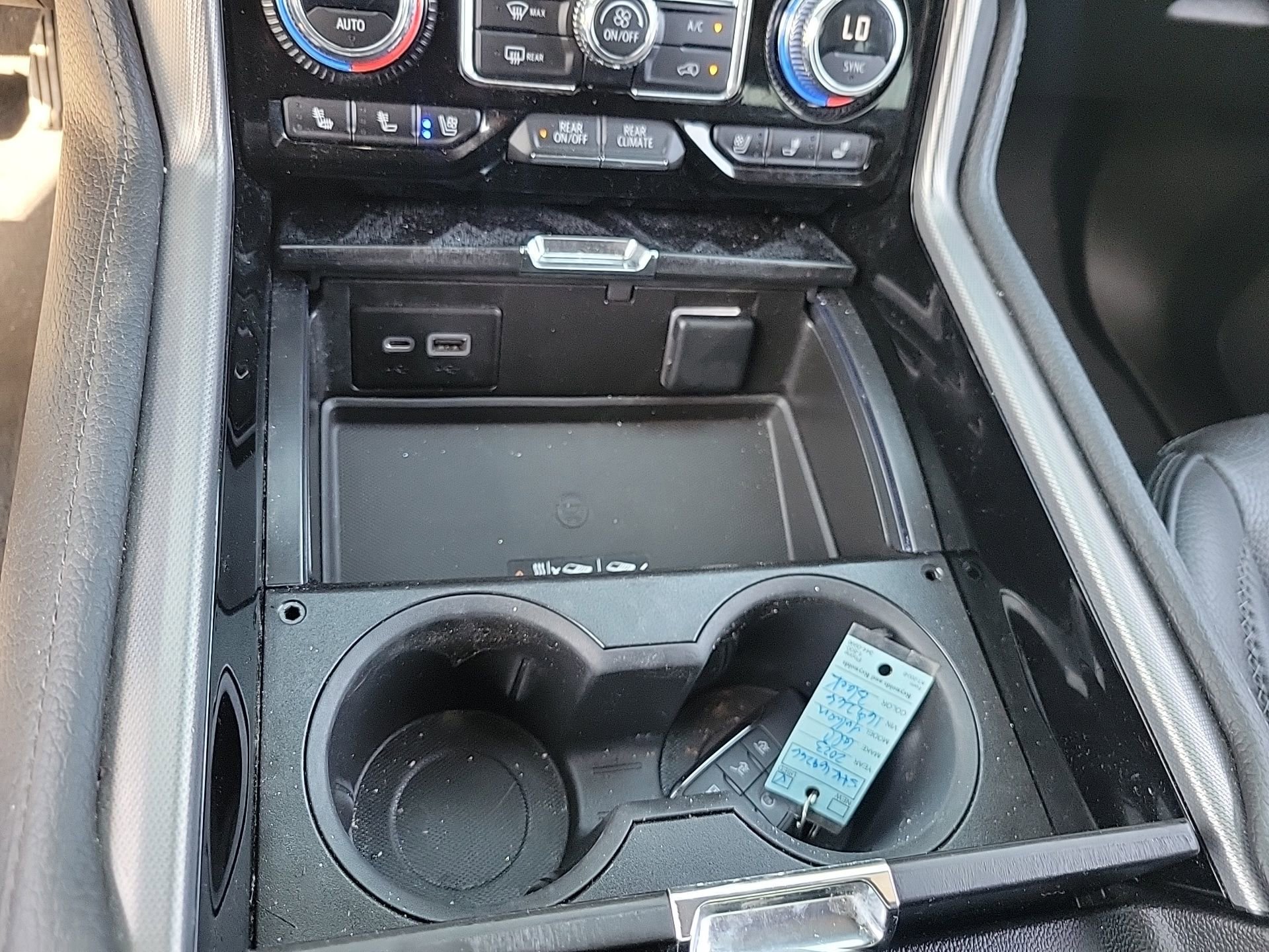 Used 2023 GMC Yukon XL Denali image 36