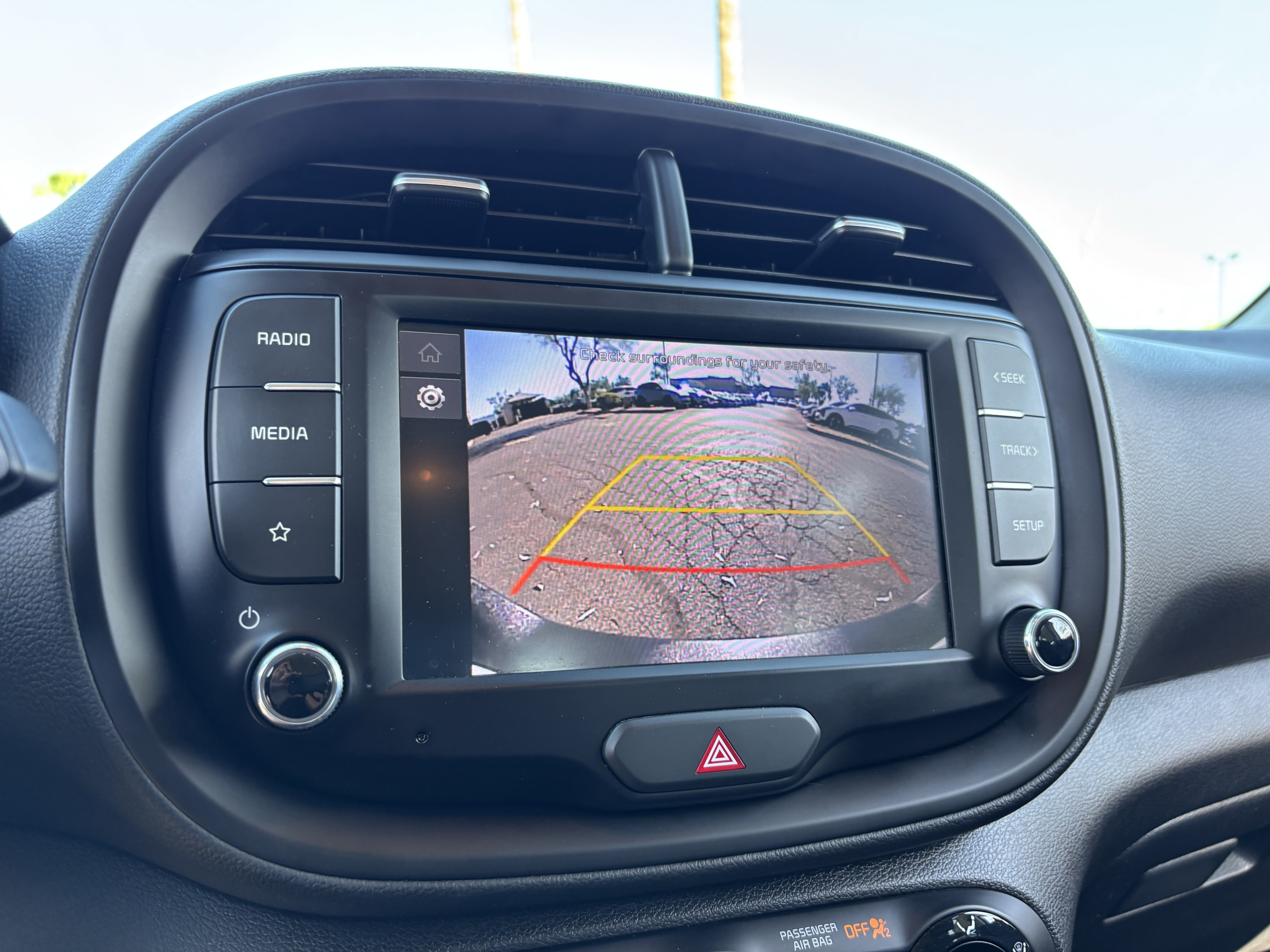Certified 2022 Kia Soul LX w/ Technology Package FWD image 21