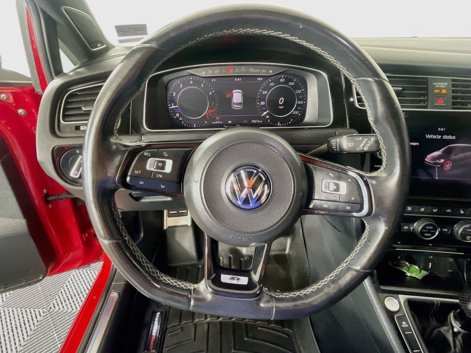 Used 2018 Volkswagen Golf 4-Door AWD/4WD image 13