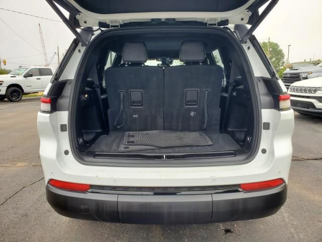 Used 2024 Jeep Grand Cherokee L Laredo image 29