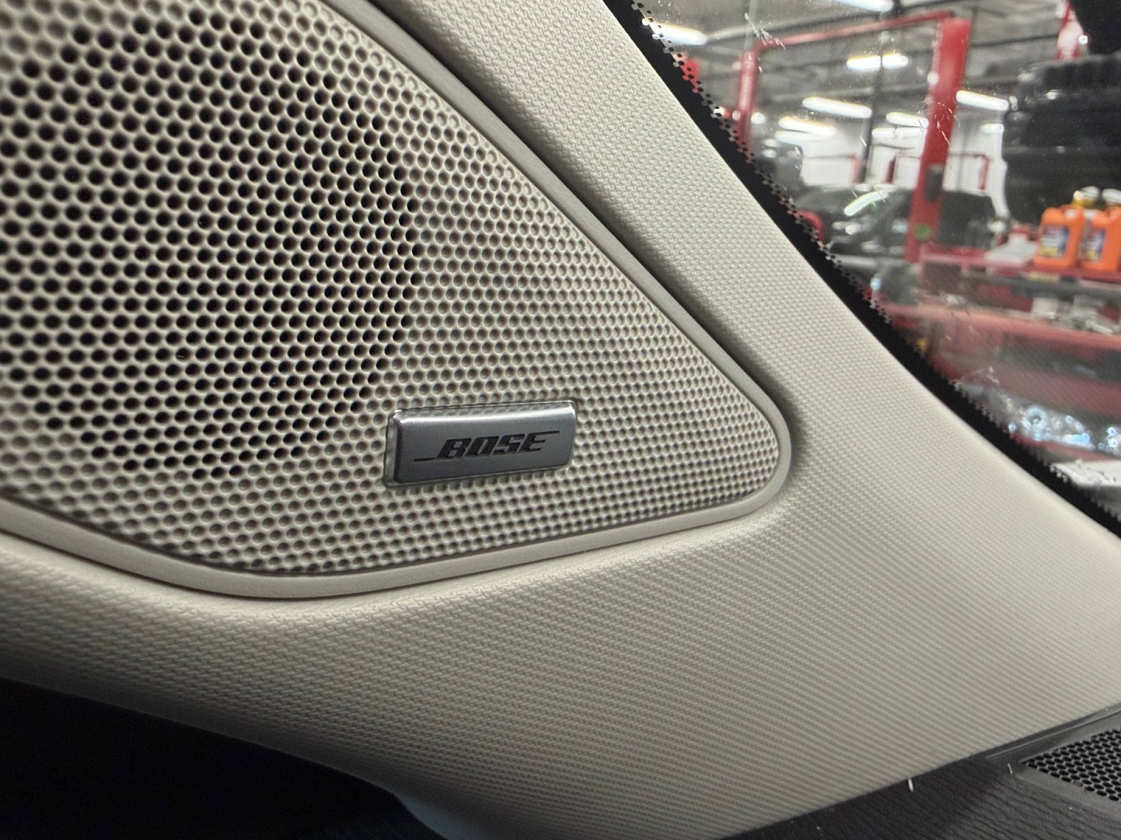 Used 2023 Mitsubishi Outlander SE Black Edition image 28