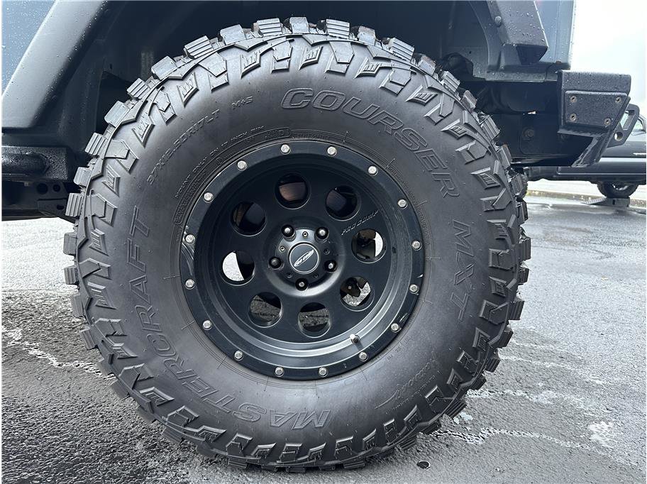 Used 2015 Jeep Wrangler Sport w/ Connectivity Group image 11