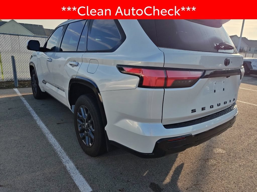 Used 2025 Toyota Sequoia Platinum AWD/4WD image 4