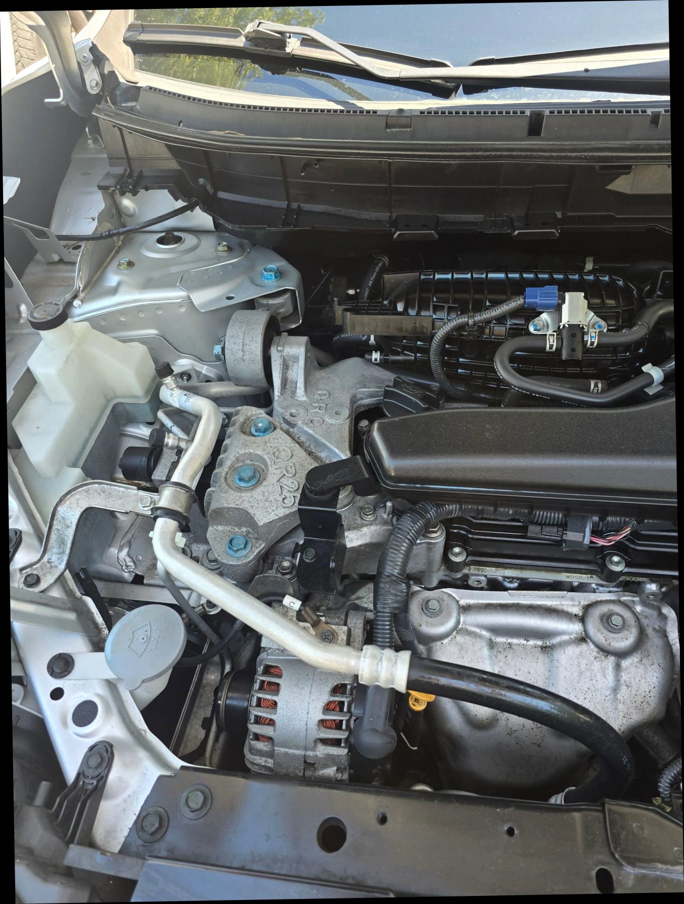 Used 2017 Nissan Rogue SV FWD image 27