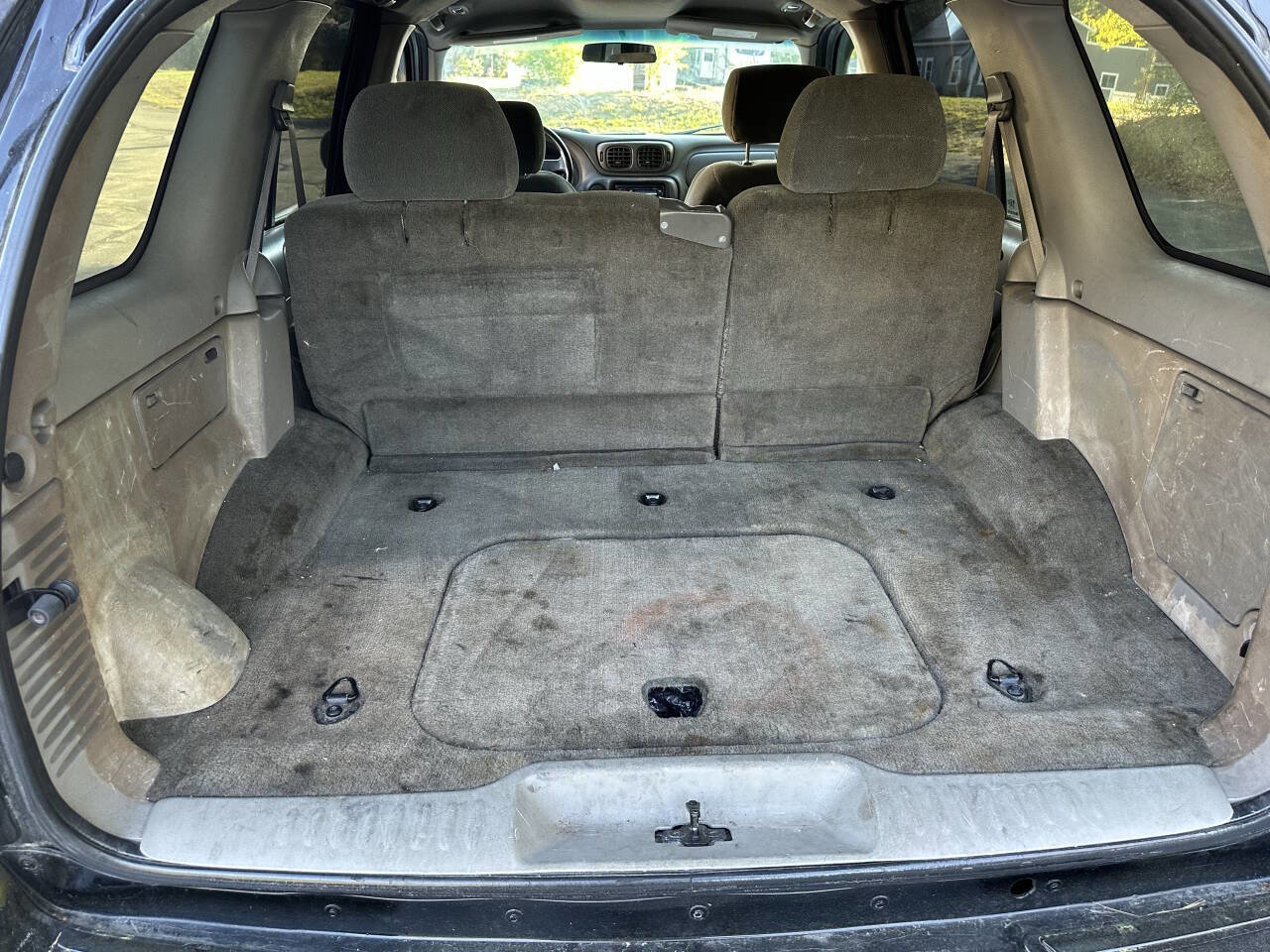 Used 2002 Chevrolet TrailBlazer LS w/ Preferred Equipment Group RWD image 11