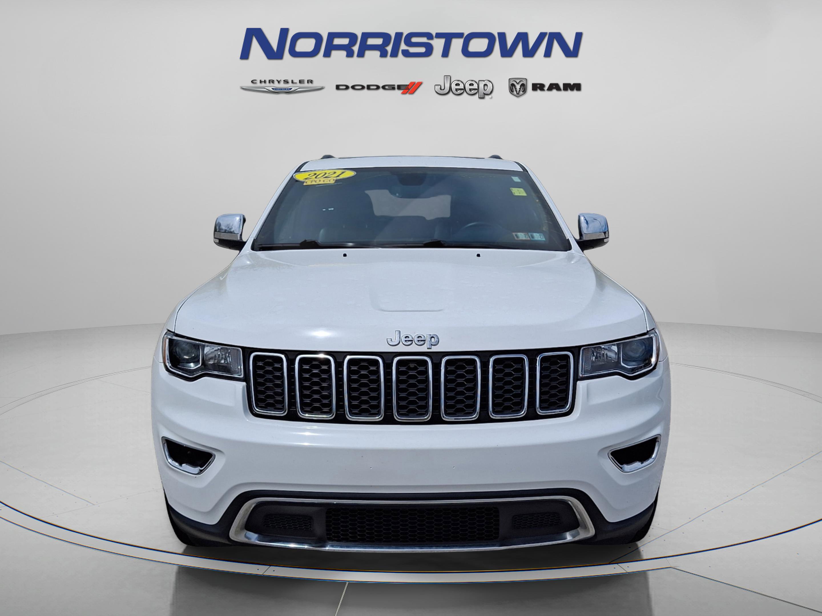 Certified 2021 Jeep Grand Cherokee Limited AWD/4WD image 2