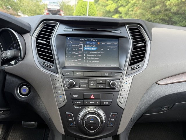 Used 2018 Hyundai Santa Fe Limited image 17