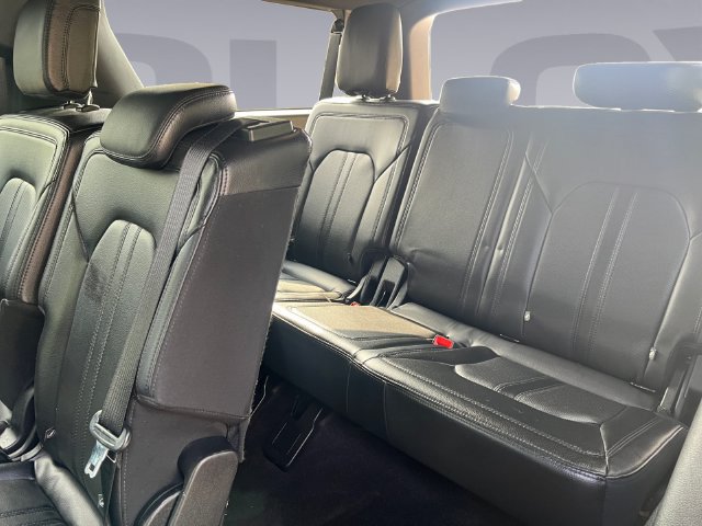 Used 2021 Ford Expedition Max Limited AWD/4WD image 16