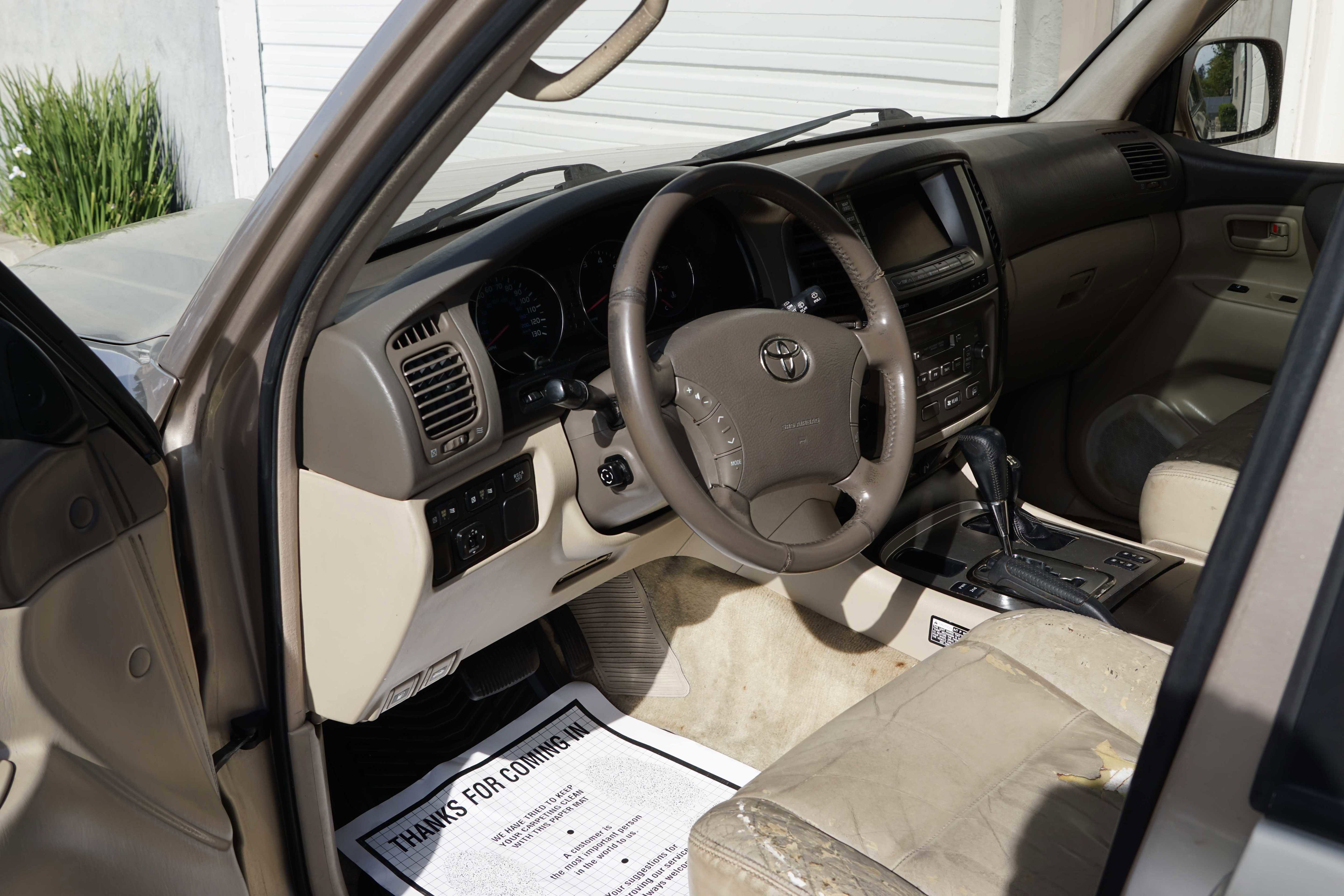 Used 2003 Toyota Land Cruiser image 38